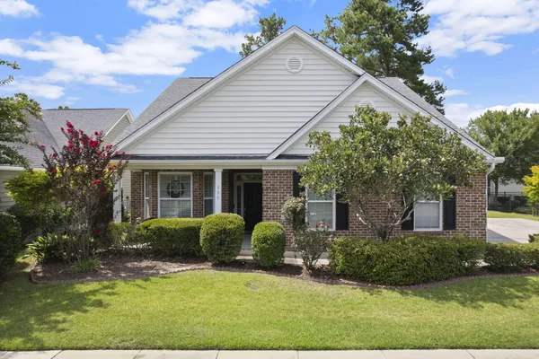 Property Slideshow image 2 of 56 | 135 brutus ln, Summerville, SC, 29485
