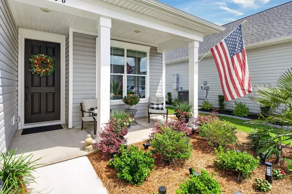 Property Slideshow image 3 of 95 | 136 leeward lndg, Summerville, SC, 29486