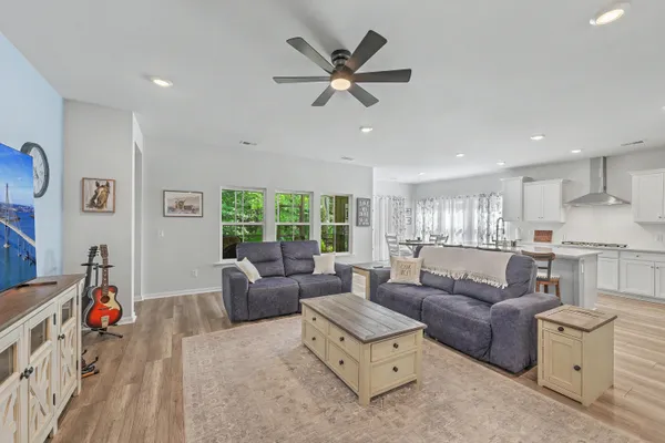 Property Slideshow image 2 of 39 | 1142 kane blue, Summerville, SC, 29485