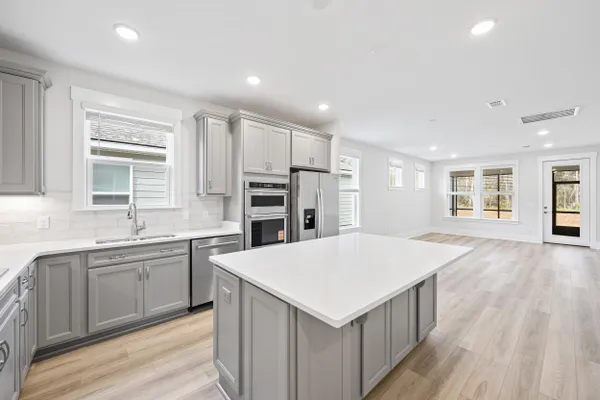 Property Slideshow image 3 of 21 | 3092 sawtimber, Charleston, SC, 29492