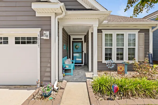 Property Slideshow image 2 of 61 | 3017 aura ln, Summerville, SC, 29483