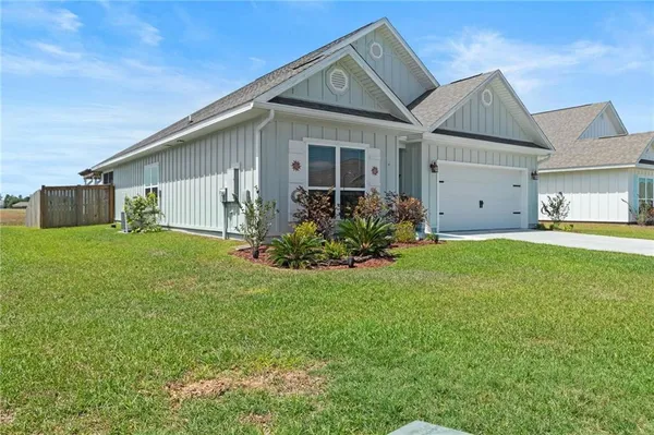 Property Slideshow image 3 of 57 | 4199 montague dr, Gulf Shores, AL, 36542