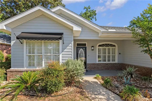 Property Slideshow image 2 of 41 | 105 natchez trce, Foley, AL, 36535