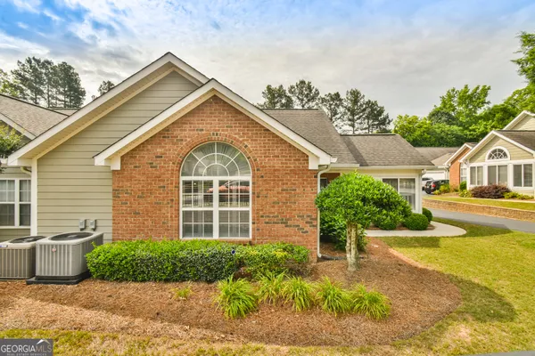 Property Slideshow image 2 of 28 | 3047 orchard ridge cir 3047, Duluth, GA, 30096