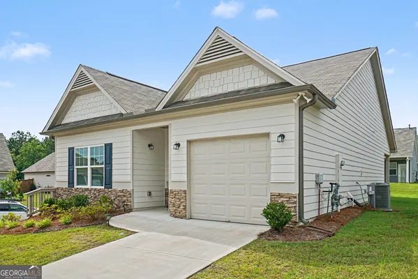 Property Slideshow image 3 of 34 | 7 rosebud ln, Dallas, GA, 30132