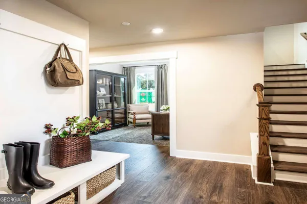 Property Slideshow image 2 of 19 | 121 willowfern ln 61, Marietta, GA, 30066