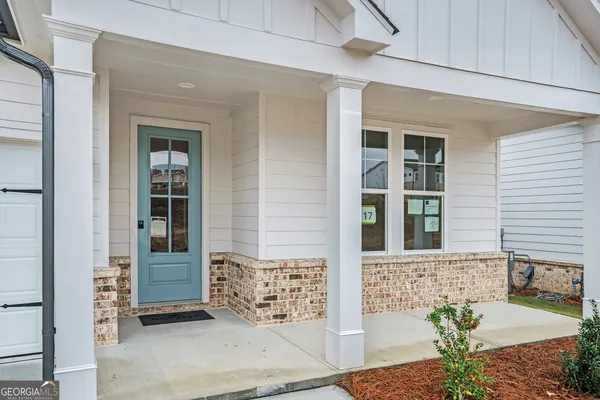 Property Slideshow image 2 of 41 | 3564 arrow root cir, Loganville, GA, 30052