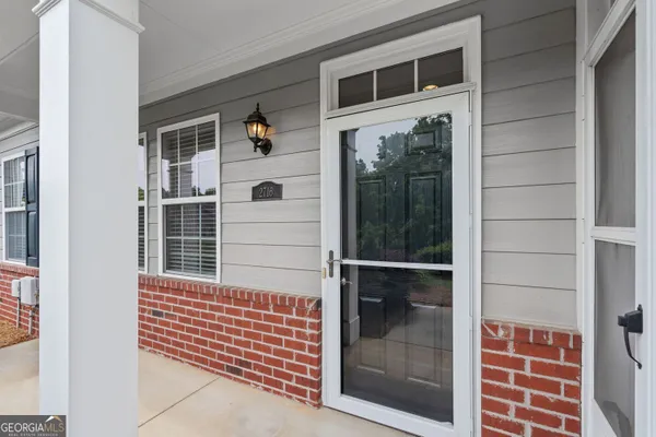Property Slideshow image 3 of 39 | 2716 grapevine cir, Cumming, GA, 30041