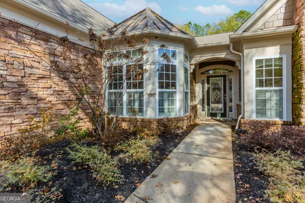 Property Slideshow image 3 of 48 | 115 creekside ct, Griffin, GA, 30223