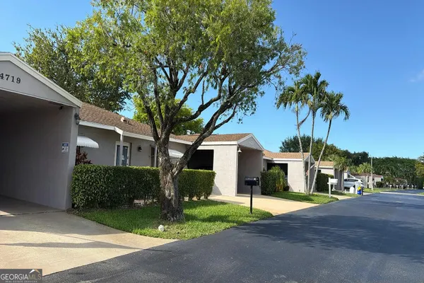 Property Slideshow image 3 of 5 | 14717 wildflower ln, Delray Beach, FL, 33446