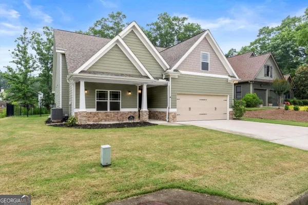 Property Slideshow image 3 of 43 | 208 talga gln, Waleska, GA, 30183