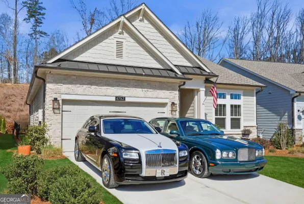 Property Slideshow image 2 of 48 | 6742 welcome rd, Flowery Branch, GA, 30542