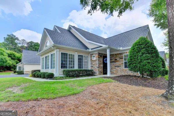 Property Slideshow image 3 of 51 | 3097 oakside cir, Alpharetta, GA, 30004