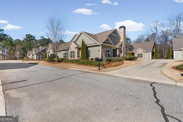 Property Slideshow image 3 of 63 | 2280 grove valley way 8, Marietta, GA, 30064