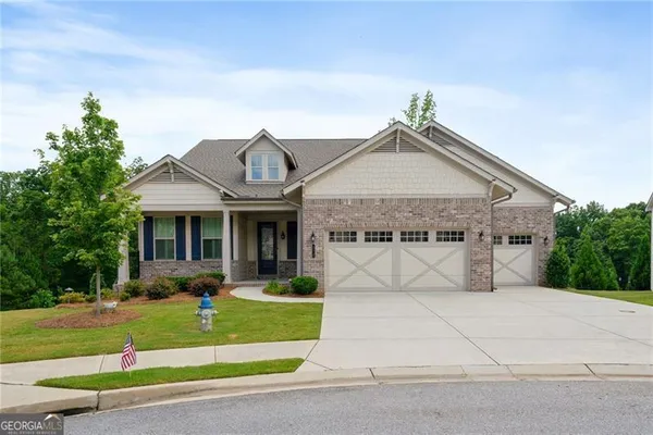 Property Slideshow image 2 of 57 | 272 silver ct, Hoschton, GA, 30548