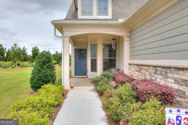 Property Slideshow image 3 of 73 | 6022 rollingwood way, Hoschton, GA, 30548