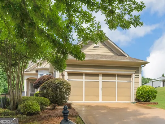 Property Slideshow image 2 of 69 | 130 magic lily dr, Griffin, GA, 30223