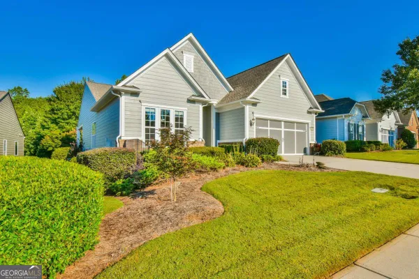 Property Slideshow image 2 of 37 | 6484 lantern rdg, Hoschton, GA, 30548