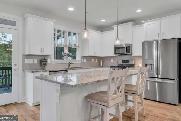 Property Slideshow image 2 of 64 | 125 grand cir, Jasper, GA, 30143