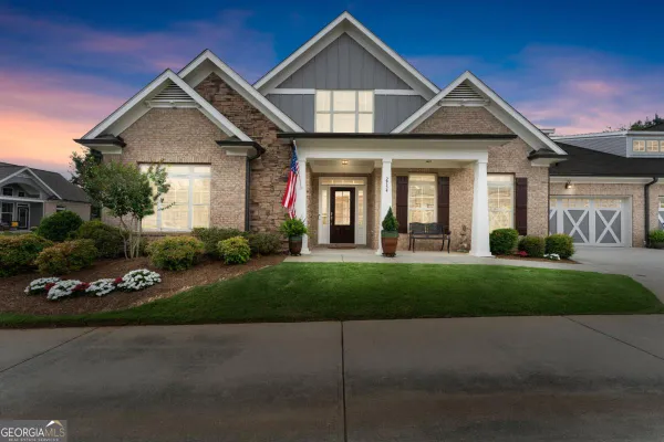 Property Slideshow image 2 of 38 | 2754 middlecreek way, Cumming, GA, 30041