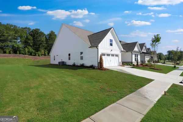 Property Slideshow image 2 of 36 | 8 unicoi trl, Sharpsburg, GA, 30277