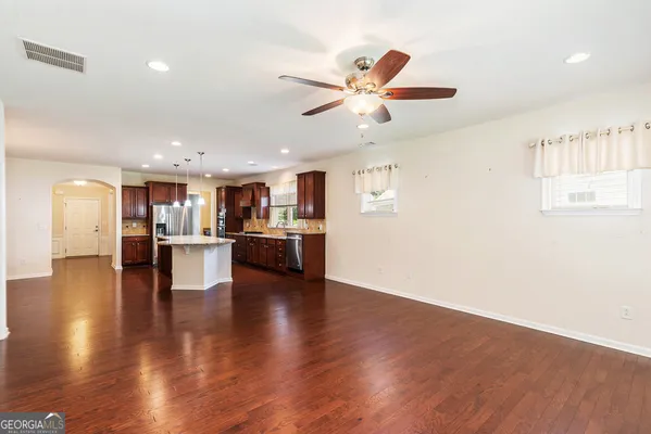 Property Slideshow image 2 of 52 | 118 jasper ct na, Griffin, GA, 30223