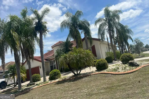 Property Slideshow image 2 of 5 | 1115 signature dr, Sun City Center, FL, 33573
