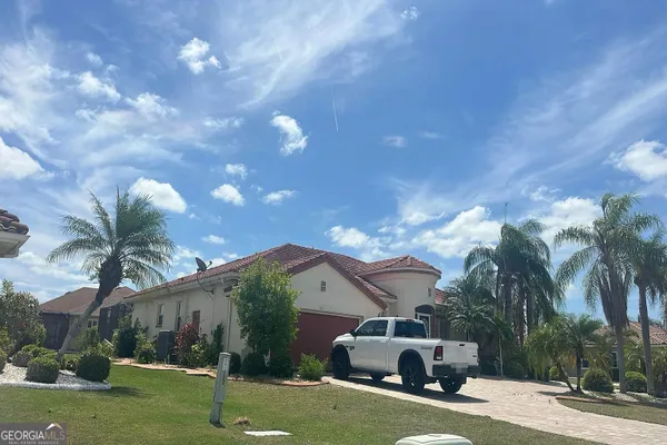 Property Slideshow image 3 of 5 | 1115 signature dr, Sun City Center, FL, 33573