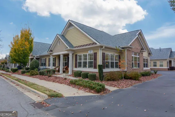 Property Slideshow image 2 of 36 | 910 brook knoll ln, Cumming, GA, 30041