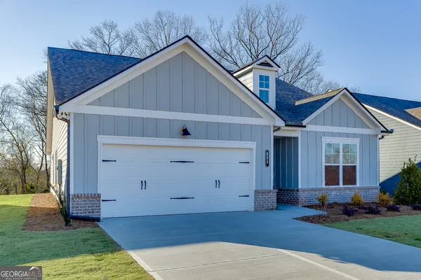 Property Slideshow image 2 of 69 | 223 montview dr # 92, Jefferson, GA, 30549