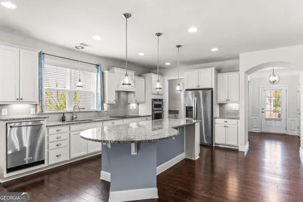 Property Slideshow image 3 of 42 | 1081 branch creek way, Greensboro, GA, 30642