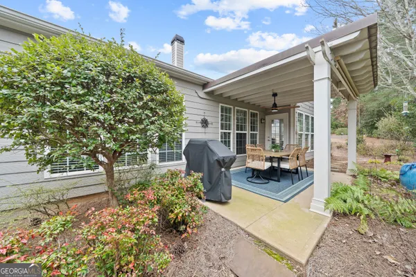 Property Slideshow image 3 of 33 | 1011 creekwood pl 2, Greensboro, GA, 30642