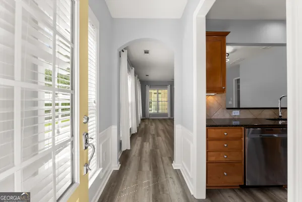 Property Slideshow image 2 of 54 | 6247 longleaf dr, Hoschton, GA, 30548
