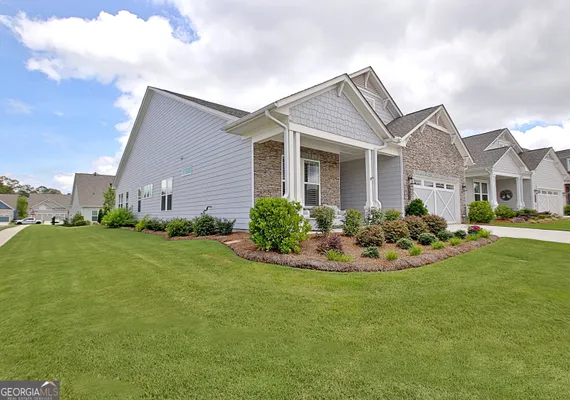 Property Slideshow image 2 of 101 | 93 club cresswind dr, Newnan, GA, 30263