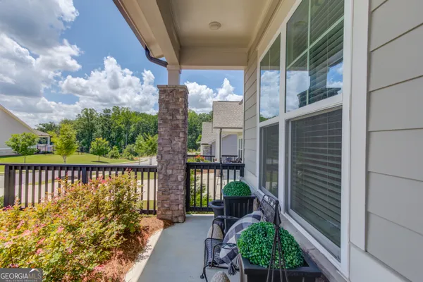 Property Slideshow image 2 of 23 | 6817 bungalow rd, Flowery Branch, GA, 30542
