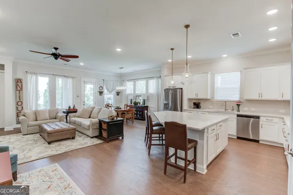 Property Slideshow image 3 of 23 | 6817 bungalow rd, Flowery Branch, GA, 30542