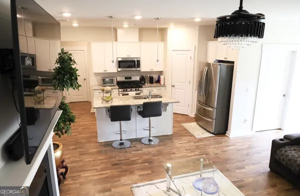 Property Slideshow image 2 of 19 | 2845 long shadow ct, Snellville, GA, 30078