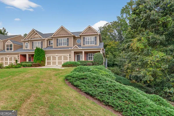 Property Slideshow image 2 of 31 | 1975 brannon commons cir 3204, Cumming, GA, 30041