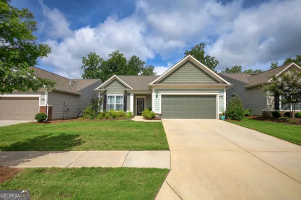 Property Slideshow image 3 of 66 | 223 nuttall dr, Griffin, GA, 30223