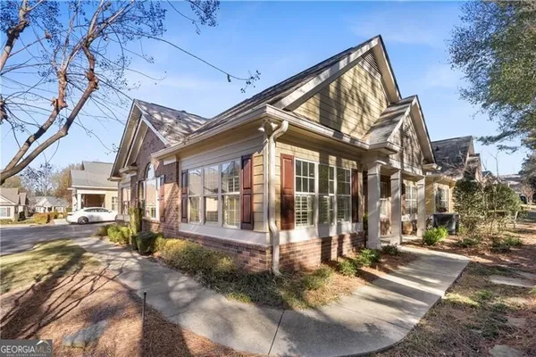 Property Slideshow image 3 of 30 | 1315 oak meadows ln # 802, Cumming, GA, 30041