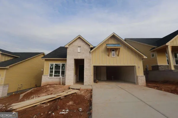 Property Slideshow image 2 of 10 | 1335 autumn lake dr, Gainesville, GA, 30504