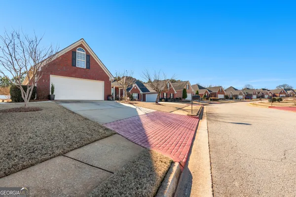 Property Slideshow image 3 of 49 | 1548 empress dr, Mcdonough, GA, 30253