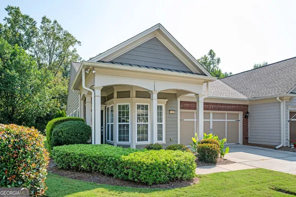 Property Slideshow image 3 of 53 | 6208 longleaf dr, Hoschton, GA, 30548