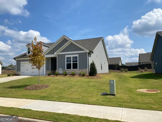 Property Slideshow image 2 of 64 | 164 oakdale rd # 33, Jefferson, GA, 30549