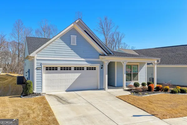 Property Slideshow image 2 of 62 | 5749 nantucket row, Hoschton, GA, 30548