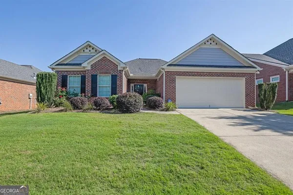 Property Slideshow image 2 of 38 | 1550 rolling view dr, Cumming, GA, 30040