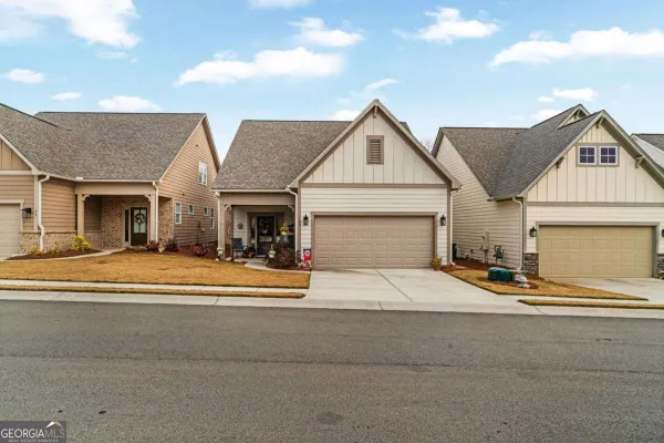 Property Slideshow image 3 of 53 | 109 grand cir, Jasper, GA, 30143