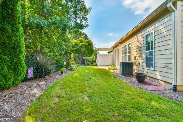Property Slideshow image 3 of 50 | 6218 longleaf dr, Hoschton, GA, 30548