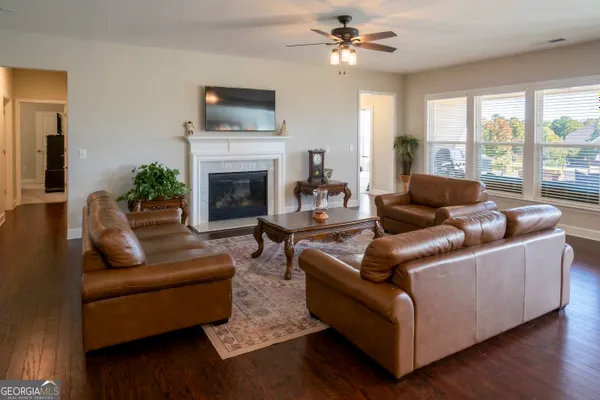 Property Slideshow image 3 of 35 | 104 little gem ct na, Griffin, GA, 30223