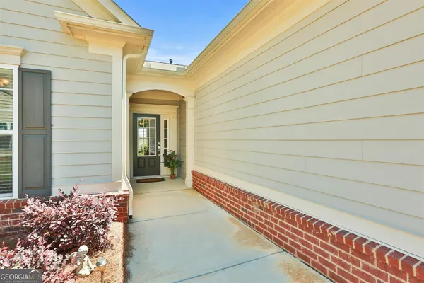 Property Slideshow image 3 of 9 | 105 champions ct na, Griffin, GA, 30223